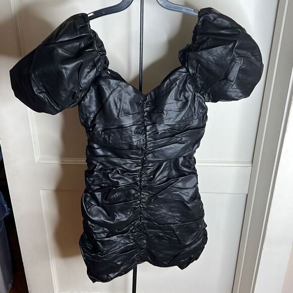 Naked Wardrobe The Statement Faux Leather Ruched Mini Dress Size Medium Nwt - Picture 5 of 7